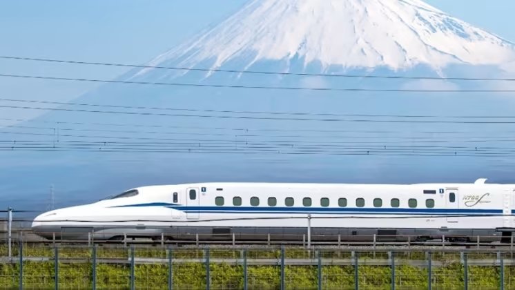 Hitachi and Toshiba win order worth 124 billion Japanese Yen to build high speed trains for Taiwan